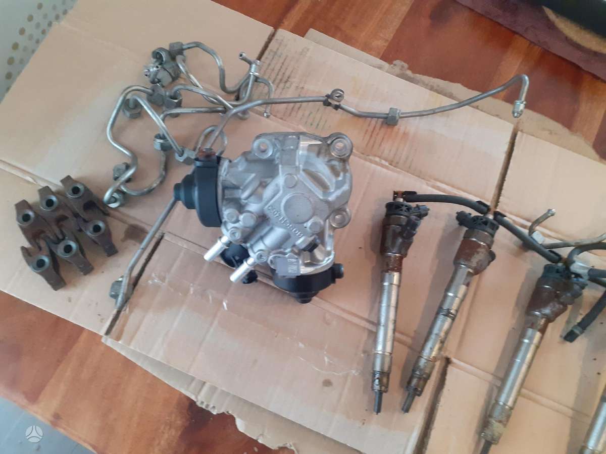 Jeep Grand Cherokee engine parts