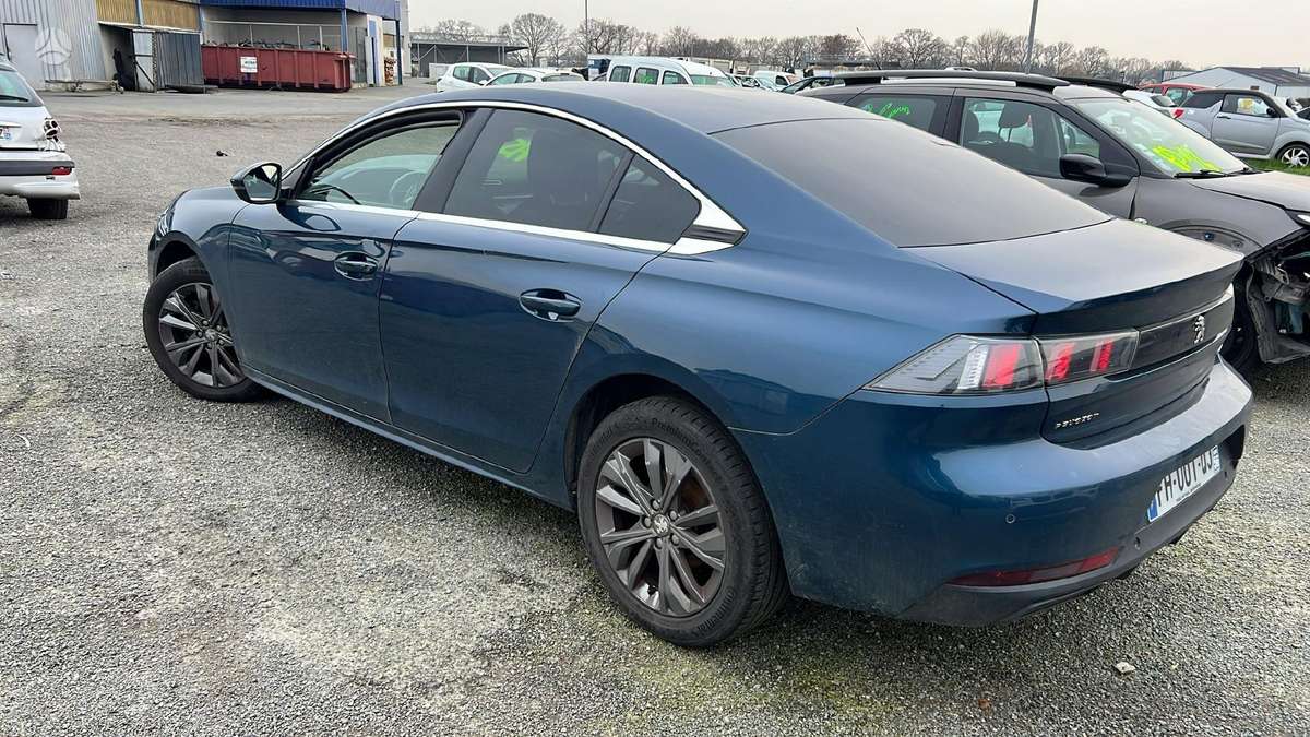 Peugeot 508 dalimis