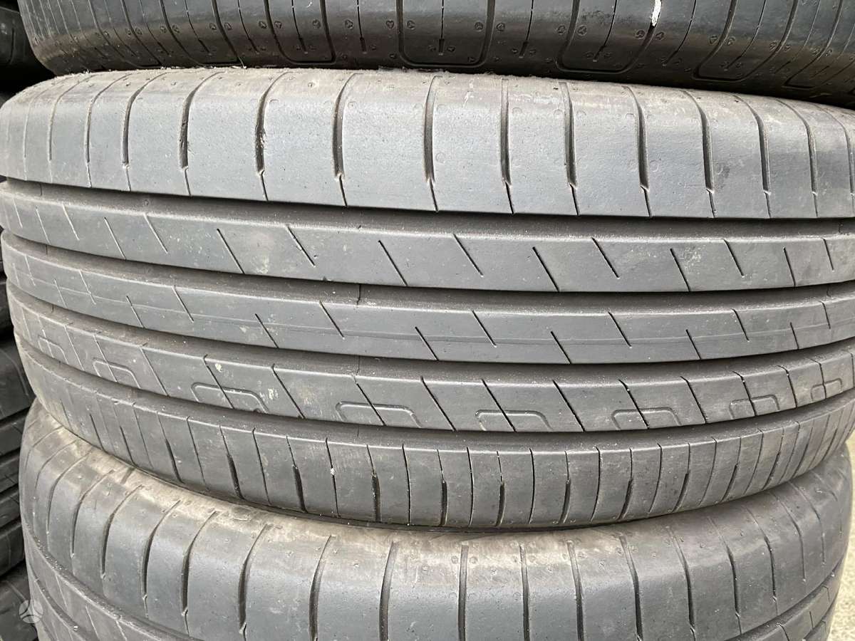 Goodyear EfficientGrip Performance, summer 215/55 R18