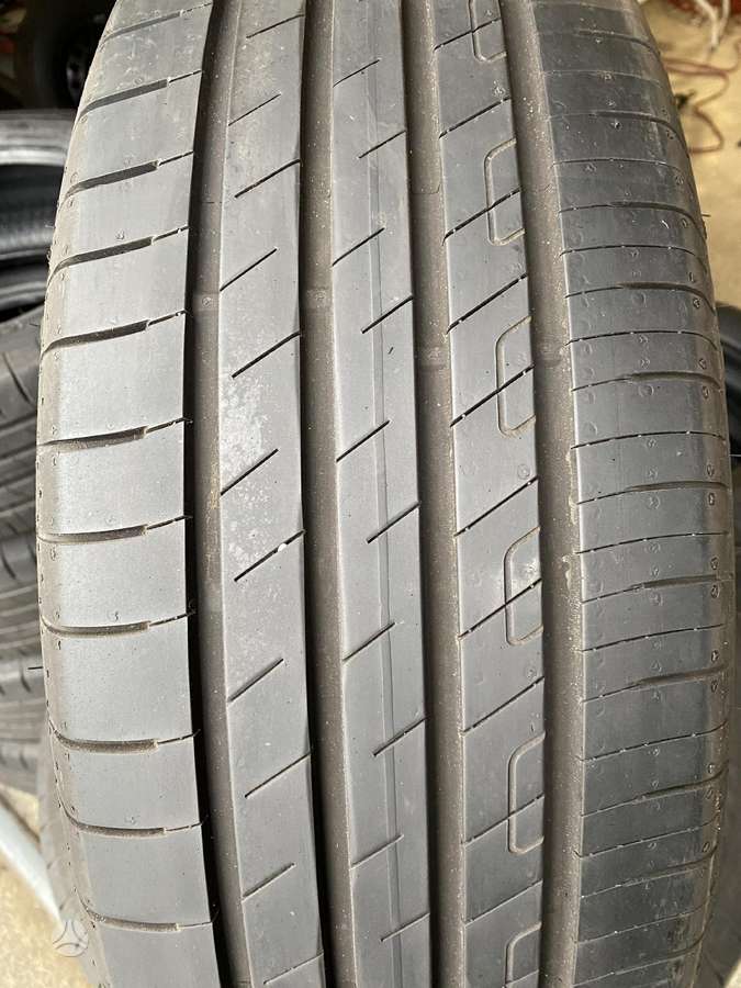 Goodyear EfficientGrip Performance, vasaras 215/55 R18