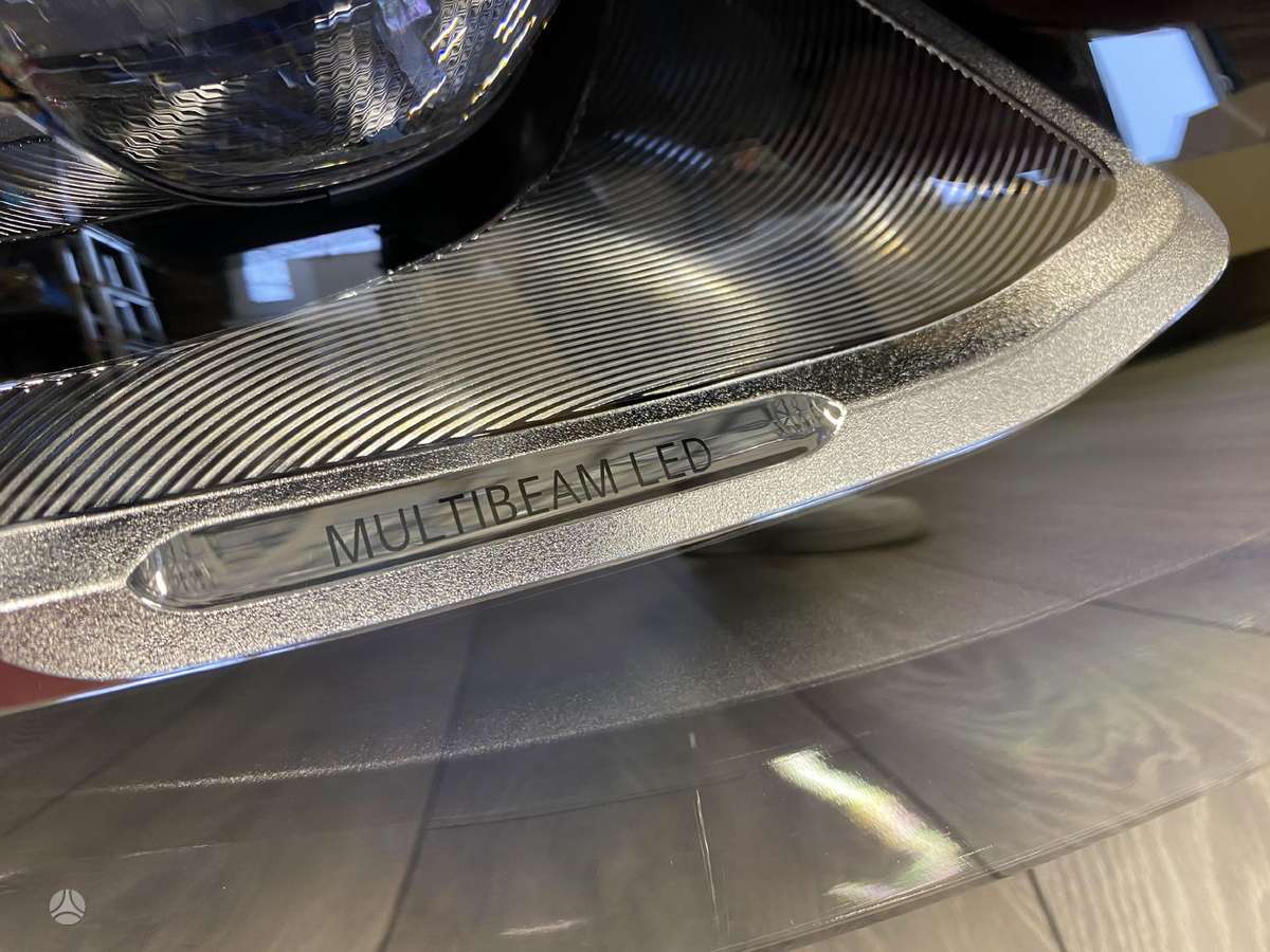 Mercedes-Benz S klasė lights