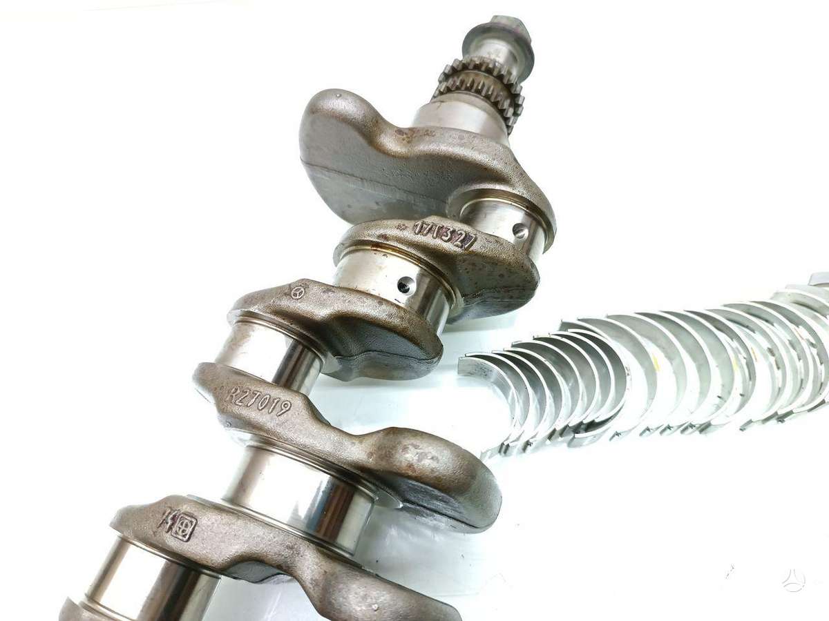 Mercedes-Benz B180 crankshaft