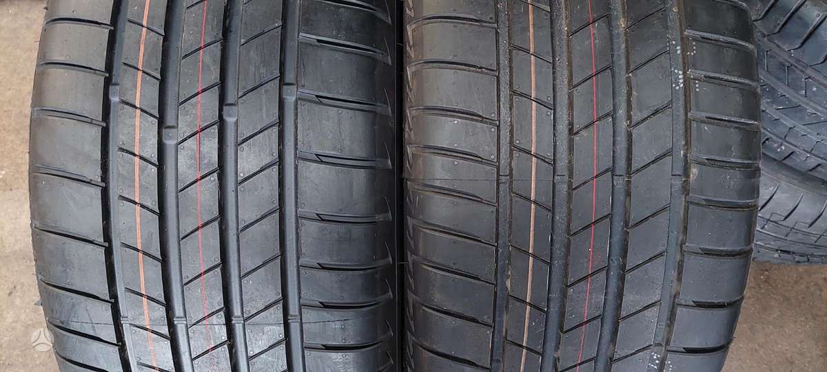 Bridgestone, vasaras 255/45 R18