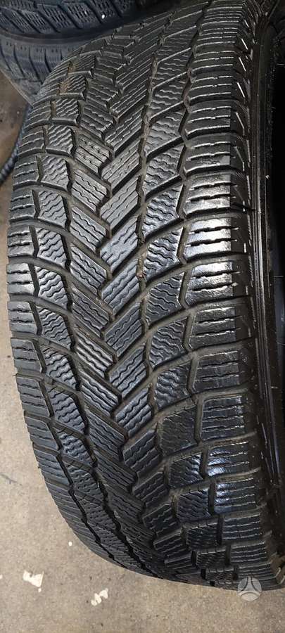 Michelin, žieminės 235/60 R17