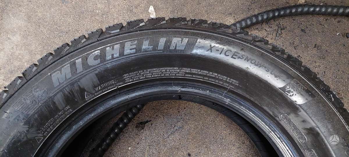 Michelin, žieminės 235/60 R17