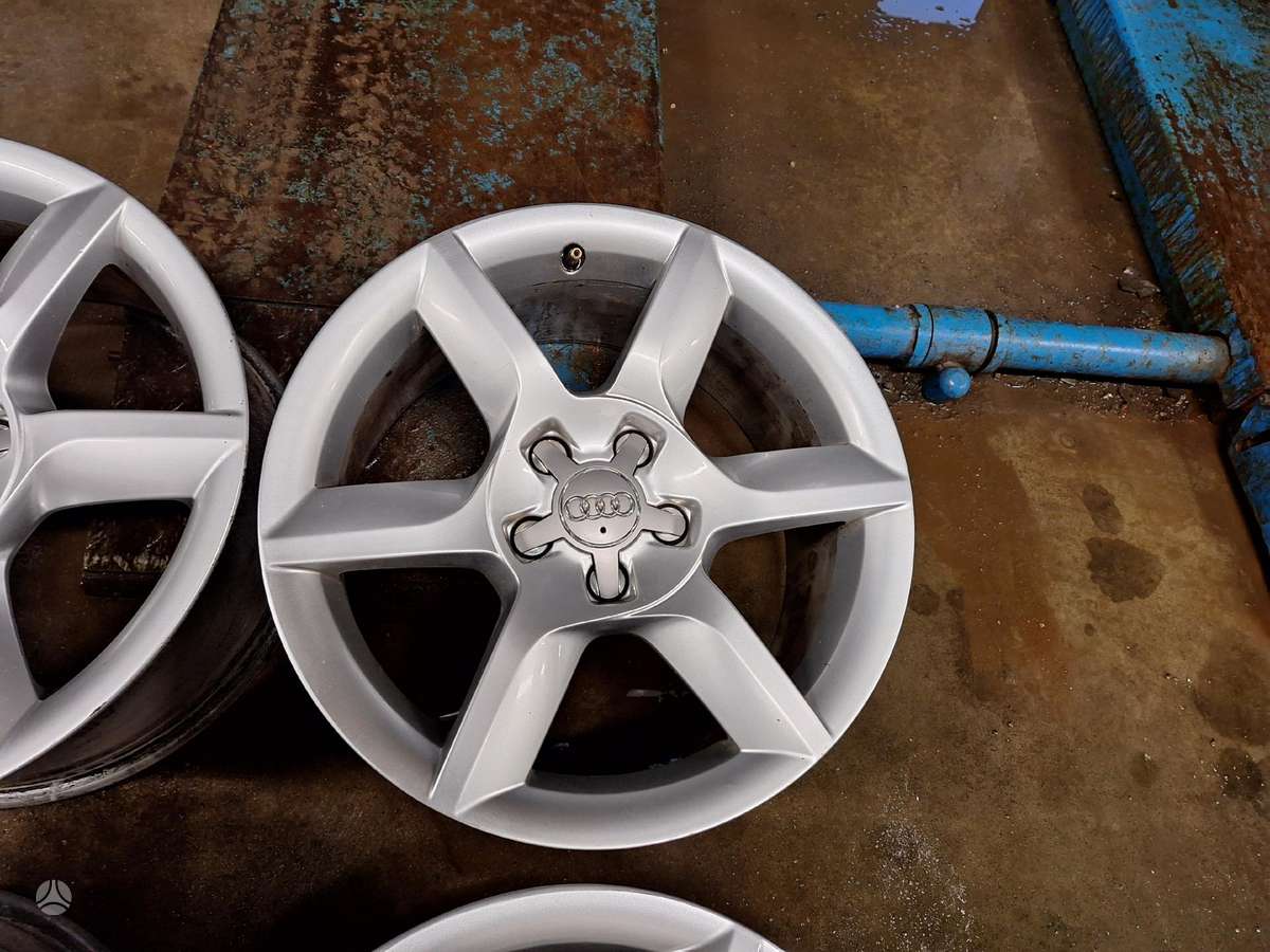 Audi, vieglmetāla, R17