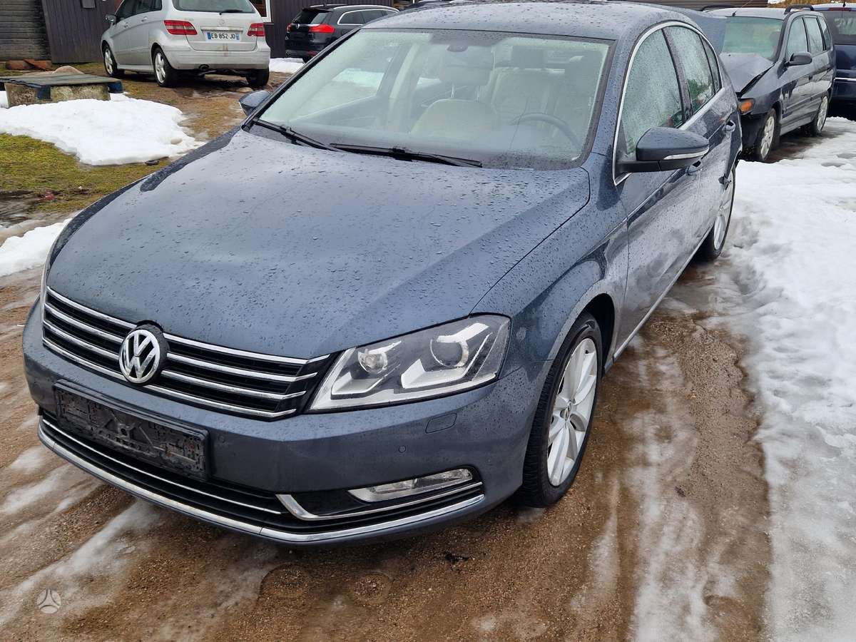 Volkswagen Passat for parts