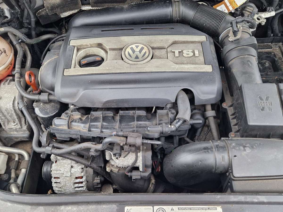 Volkswagen Passat for parts