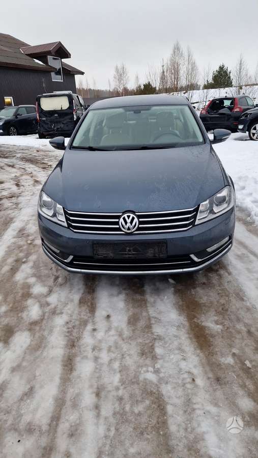 Volkswagen Passat for parts