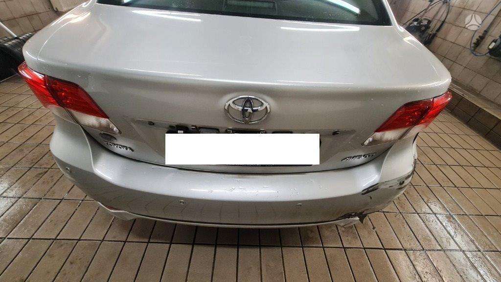 Toyota Avensis dalimis. Dalimis