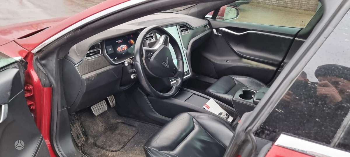 Tesla Model S, sedans