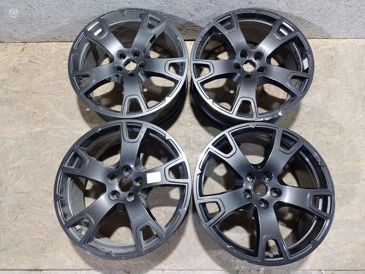Maserati Levante, 670044701, Cen17976