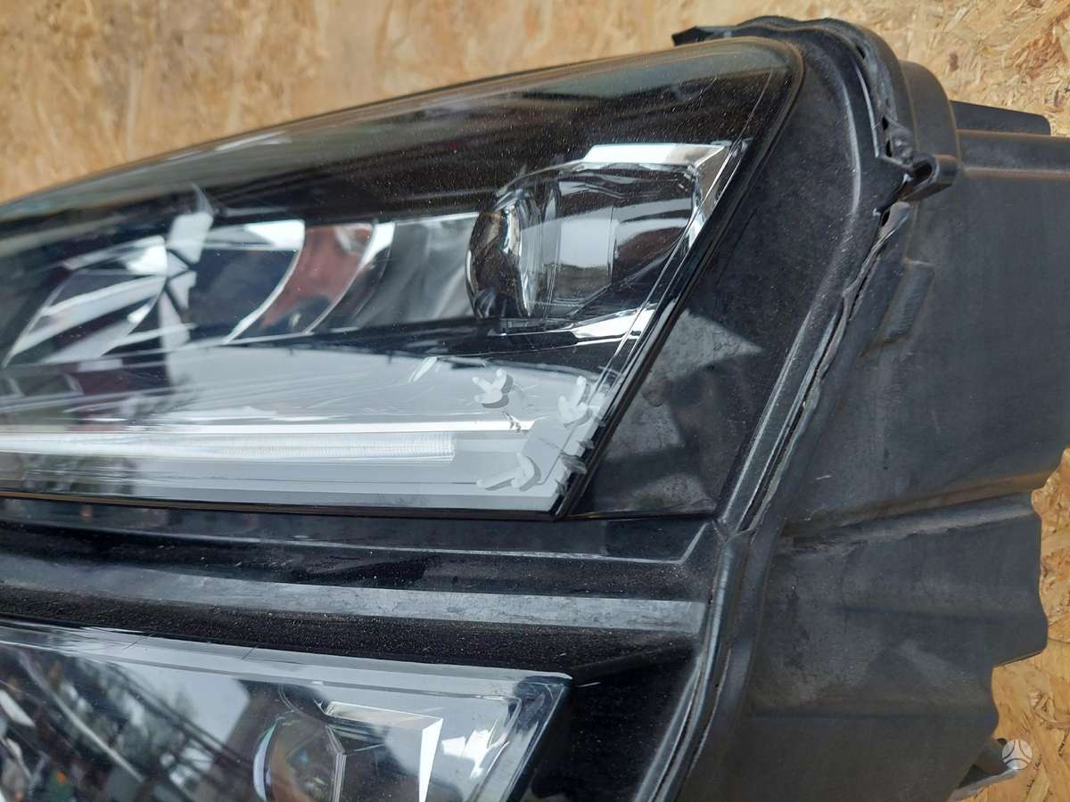 Skoda Karoq, 57B941015D, Cen18010
