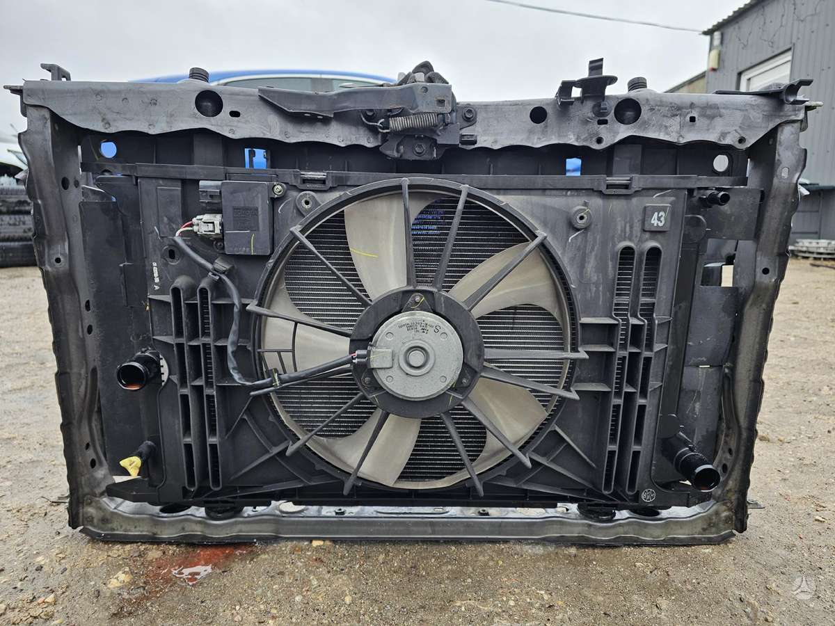 Toyota Verso engine cooling parts