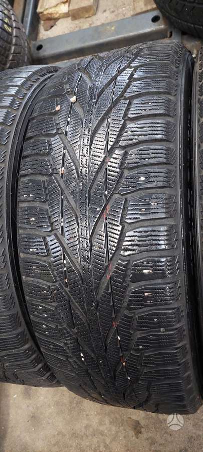 Nokian, зимние 235/55 R18
