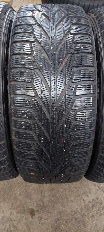 Nokian, зимние 235/55 R18