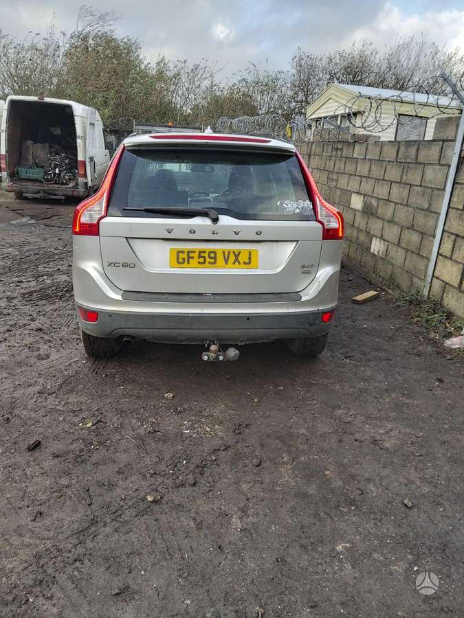 Volvo XC60 for parts