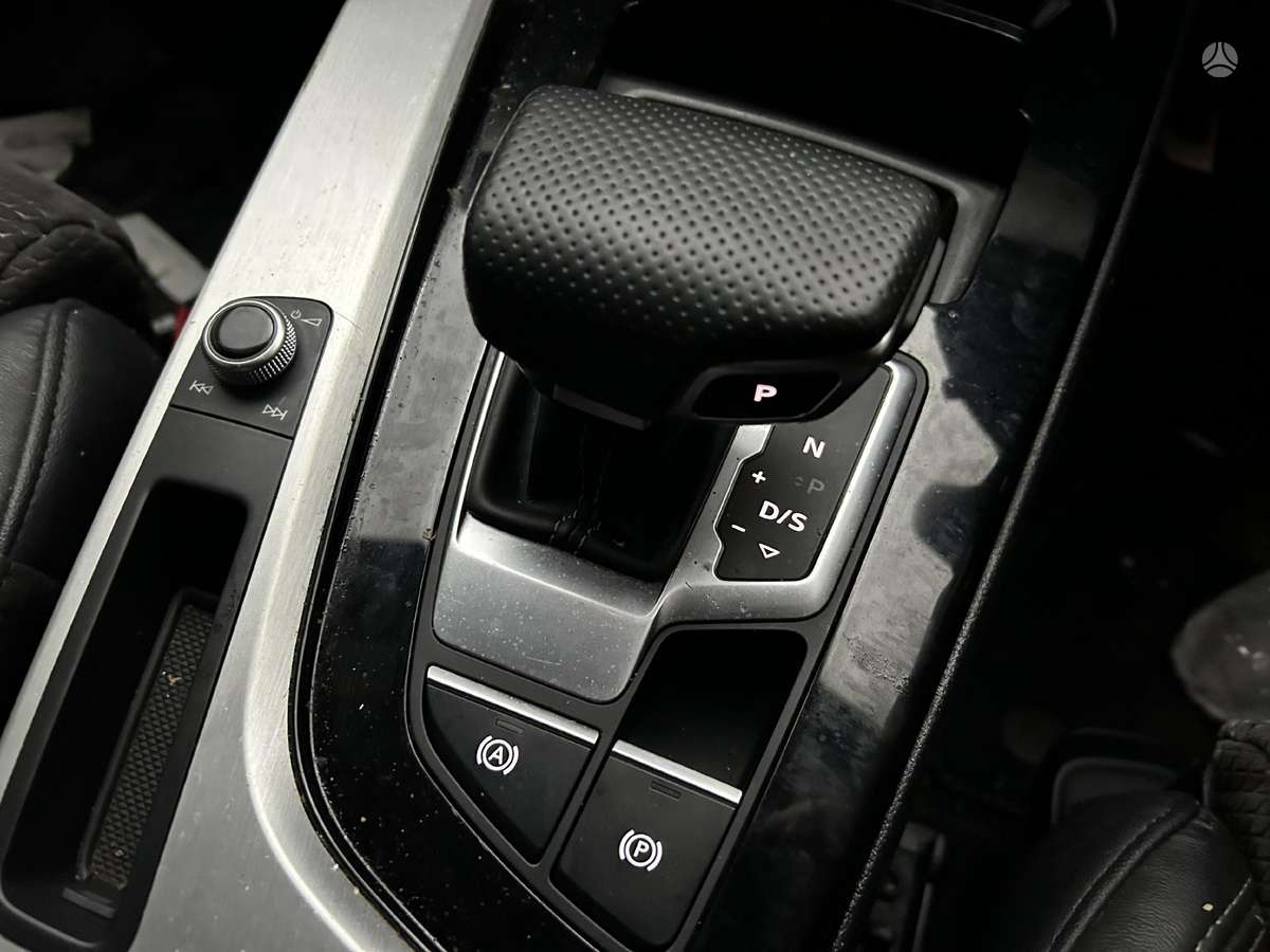 Audi A4 S line