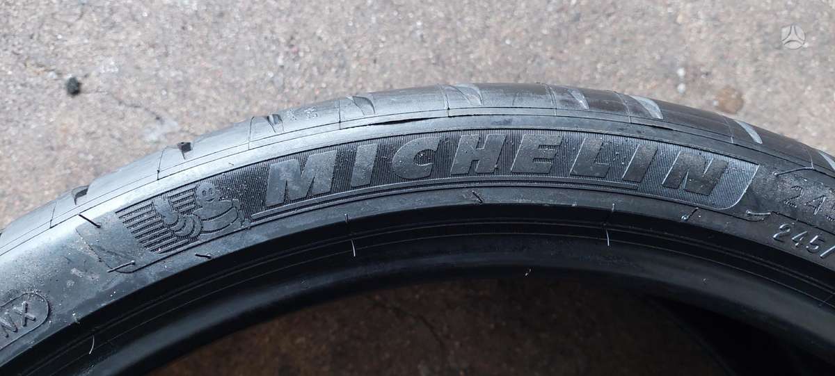 Michelin, летние 245/35 R21