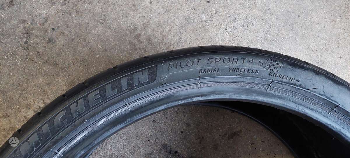 Michelin, summer 245/35 R21