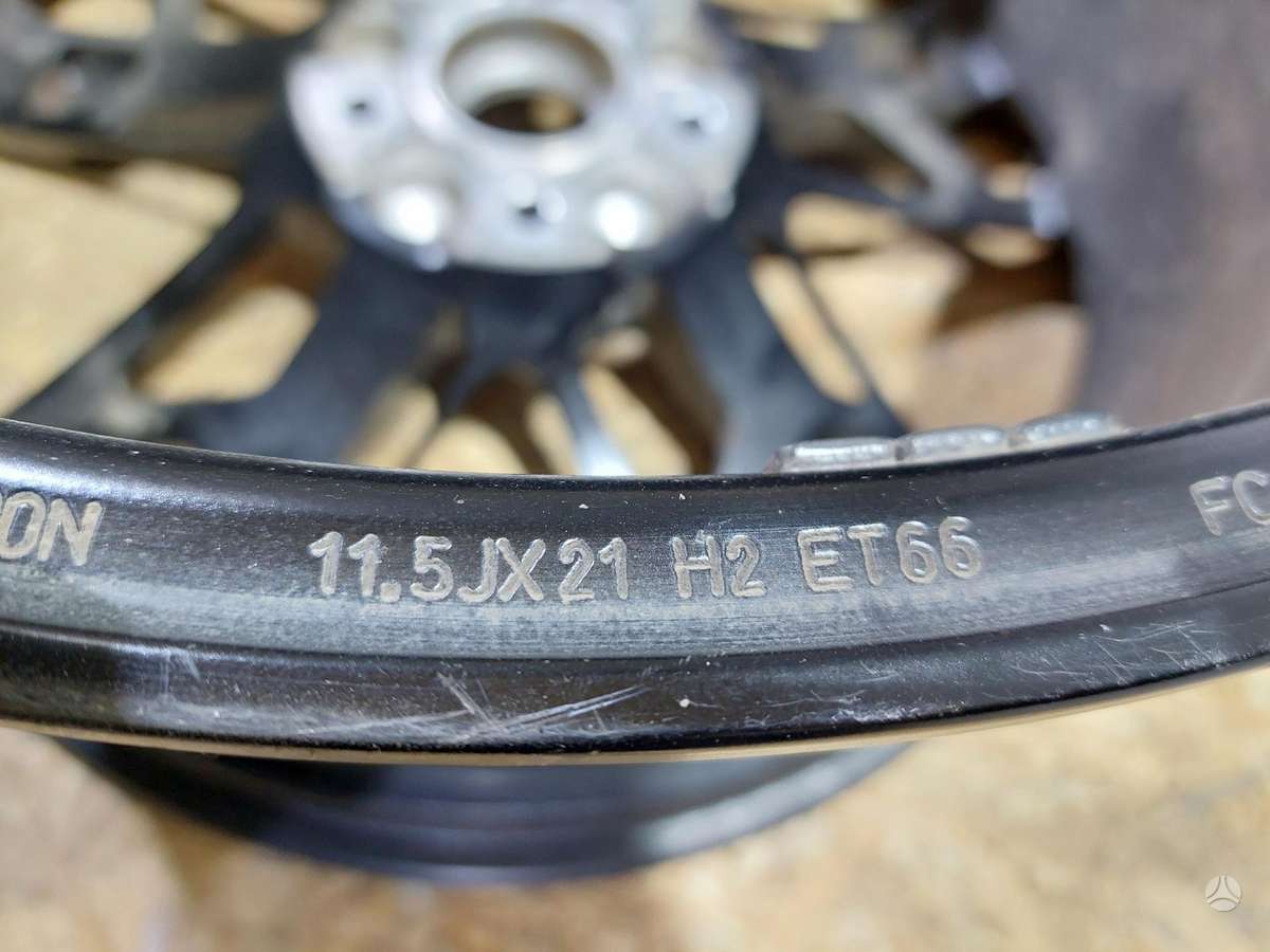 Porsche Taycan, 9J1601025, Cen19111