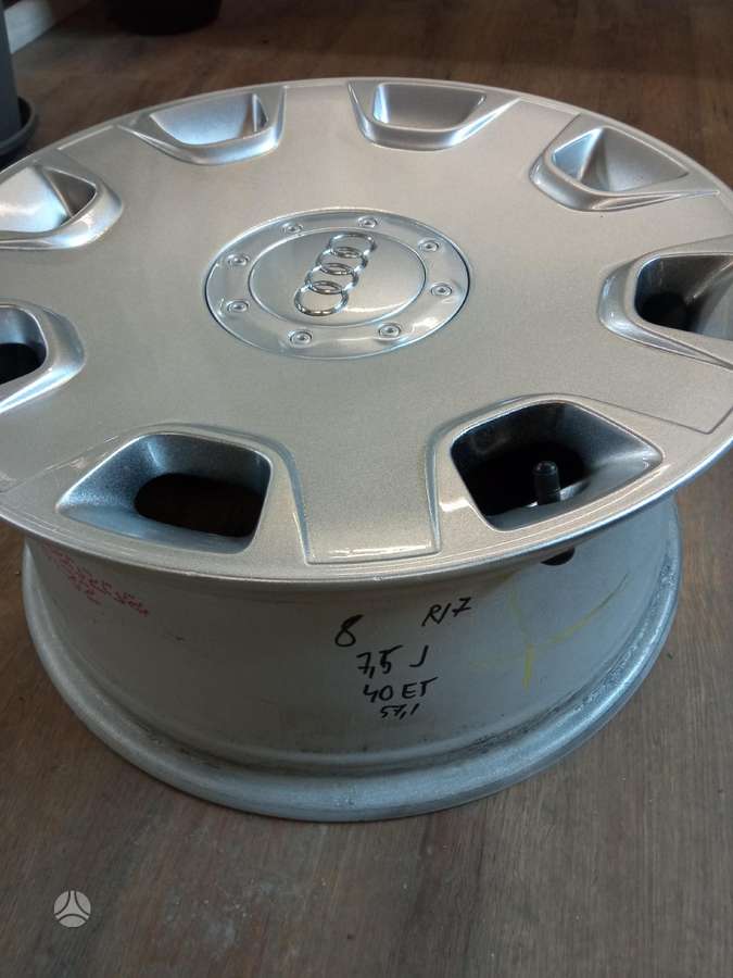 Audi GALIMAS PRISTATYMAS, light alloy, R17
