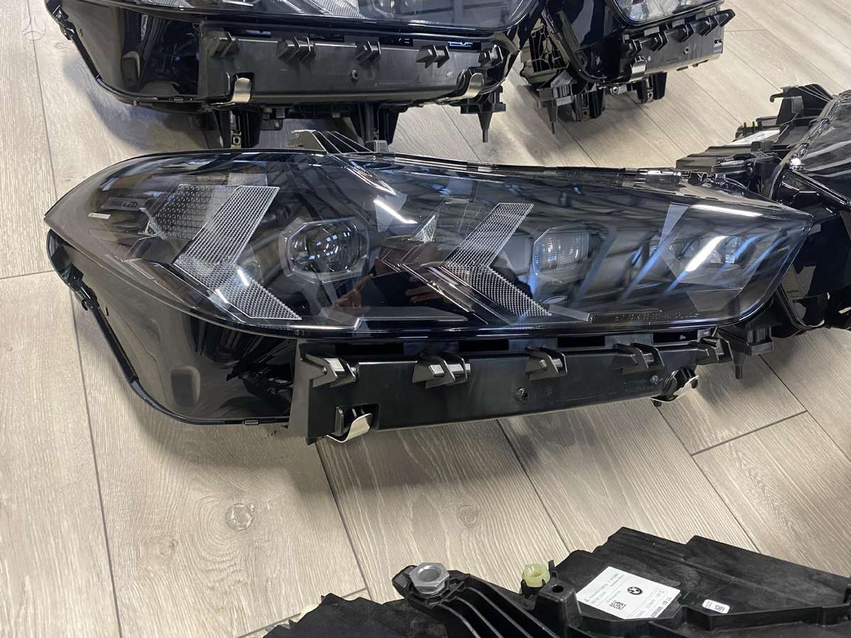 BMW X5 gaismas