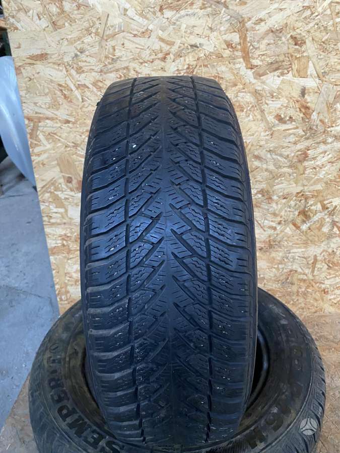 Goodyear Ultra Grip, winter 215/65 R16