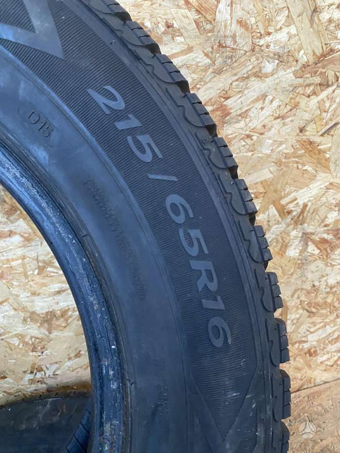 Goodyear Ultra Grip, winter 215/65 R16