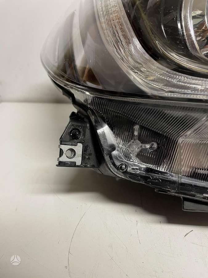 Subaru Outback фары