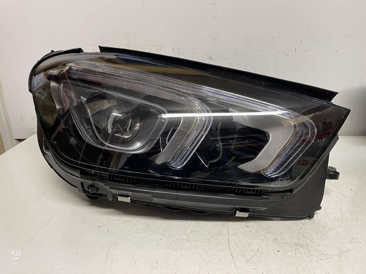 Mercedes-Benz GLE klasė lights