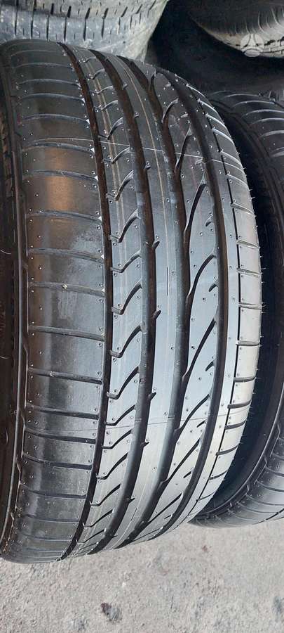 Bridgestone, vasaras 225/40 R18