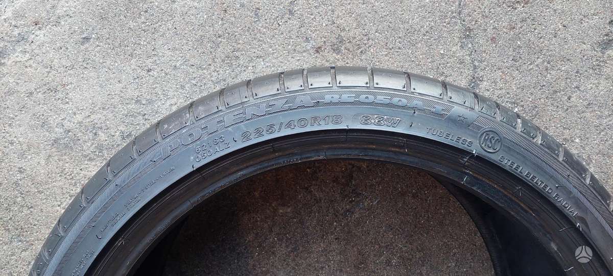 Bridgestone, vasaras 225/40 R18