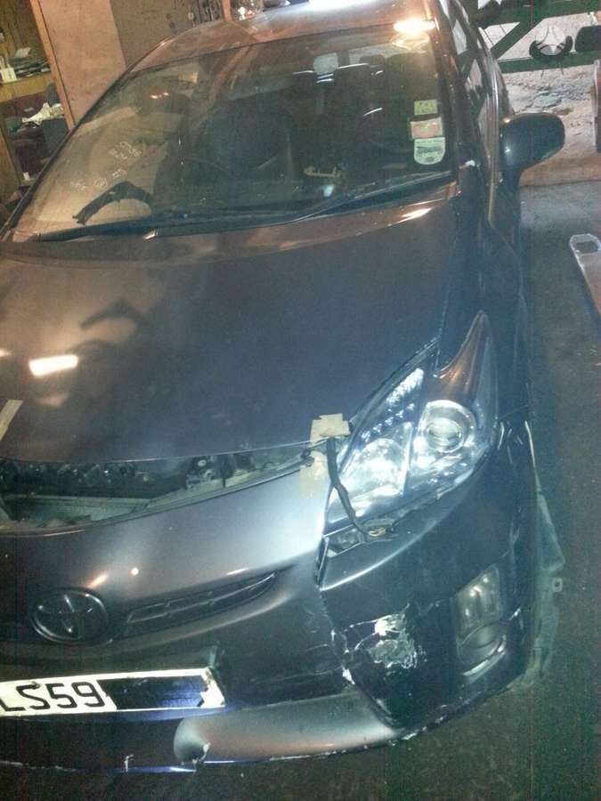 Toyota Prius по частям