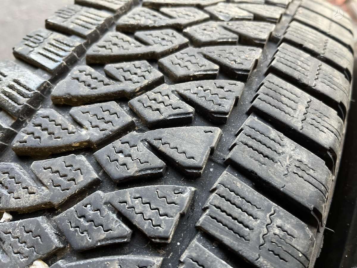 Bridgestone Blizzak W810, winter 225/75 R16