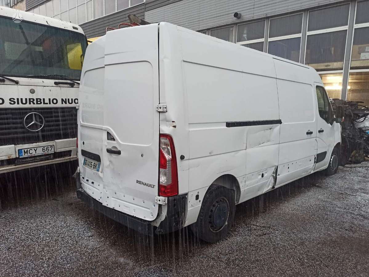 Renault MASTER, preču