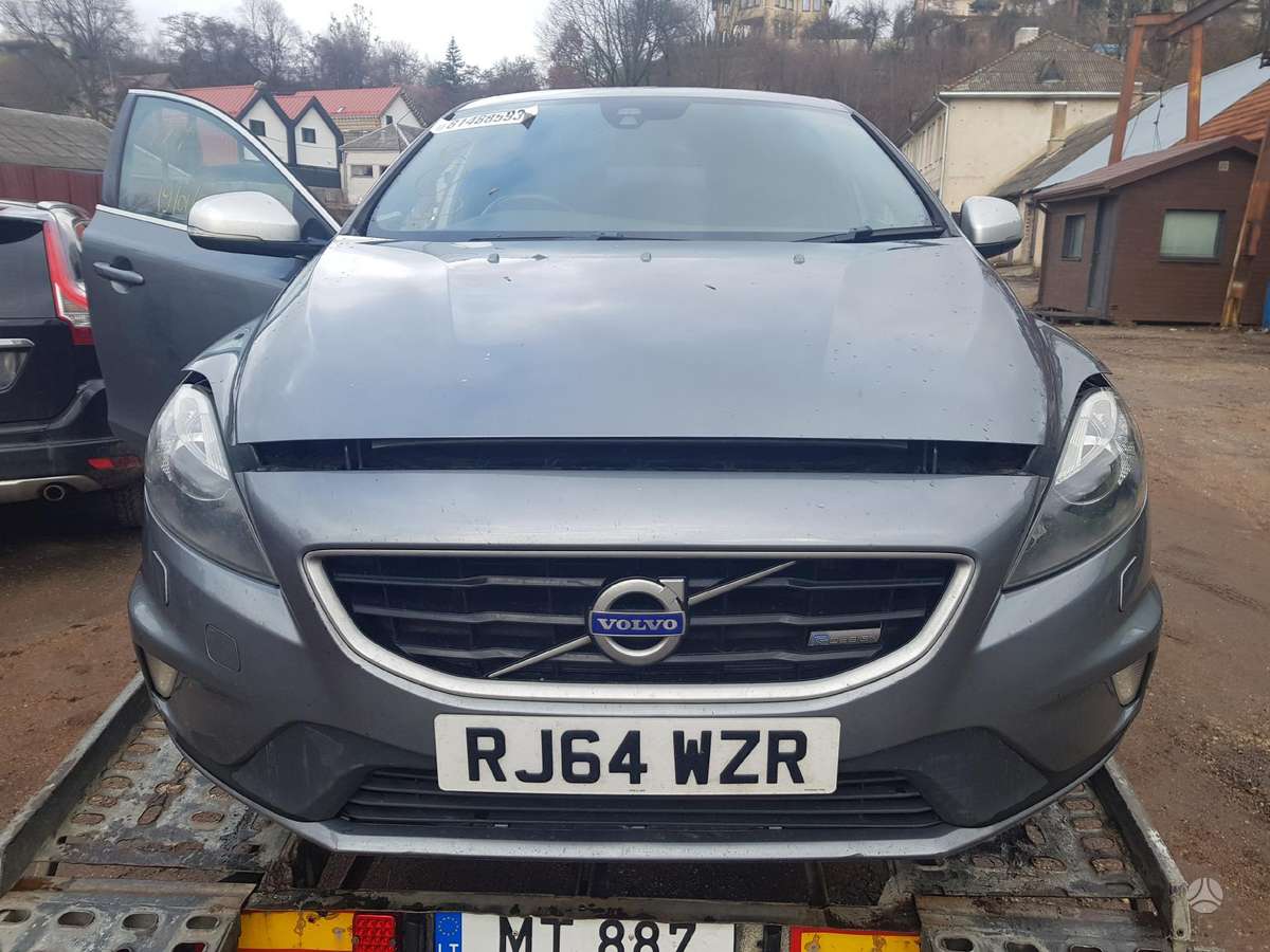 Volvo V40 Visos volvo dalys
