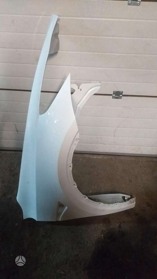 Tesla Model Y по частям