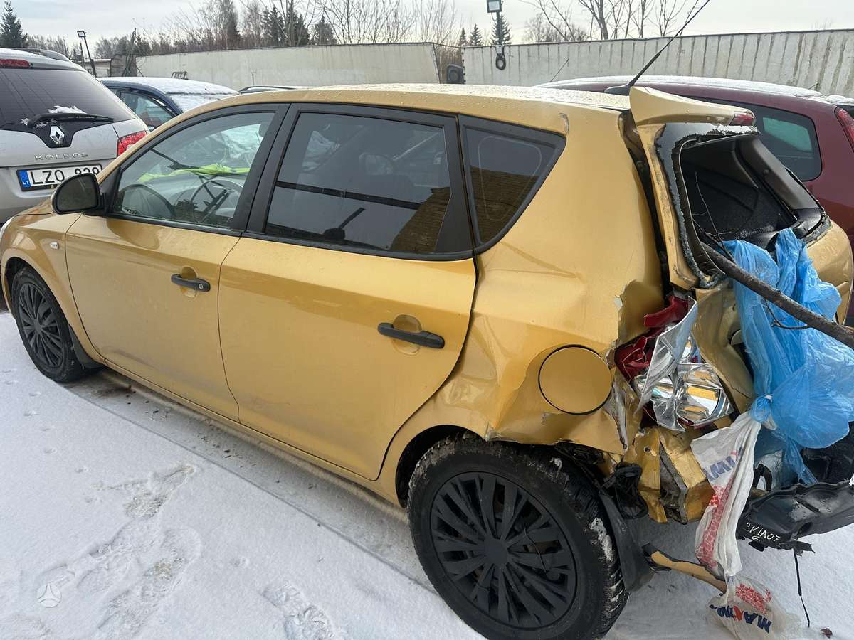 Kia Ceed Dalis siunčiam