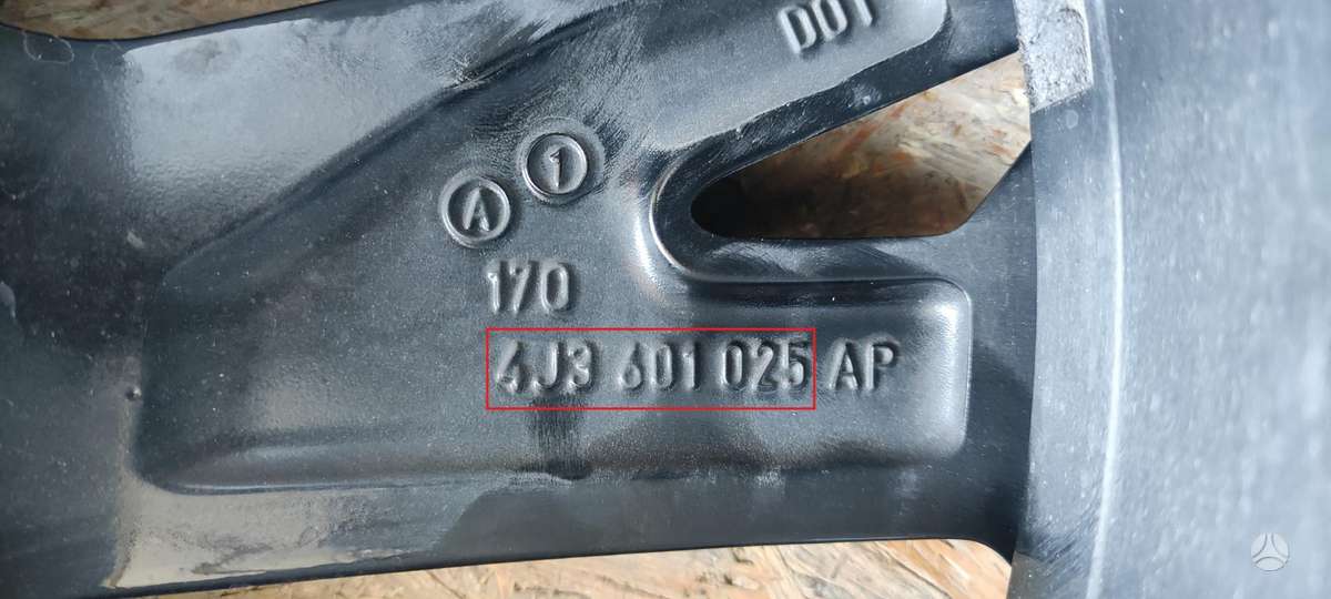 Audi e-tron, 4J3601025, Cen12019