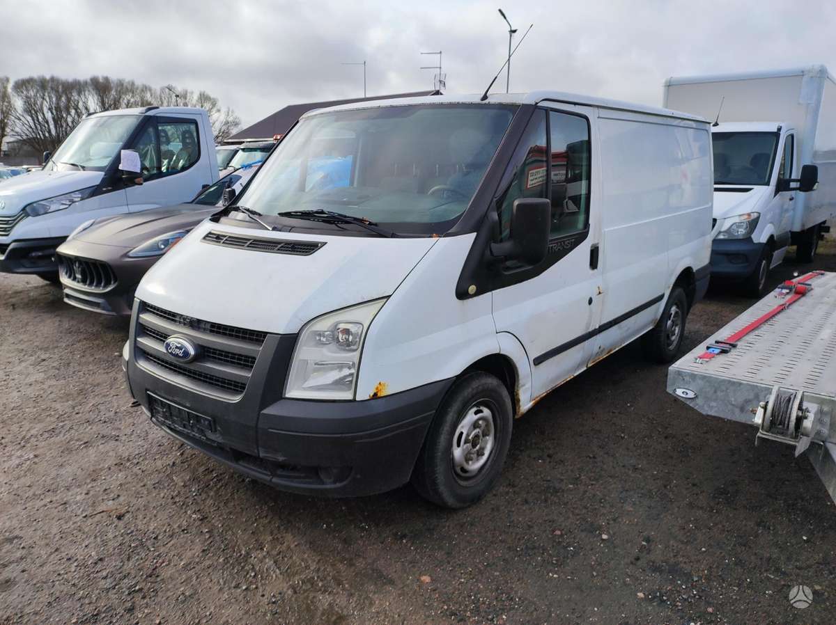 Ford Transit, preču