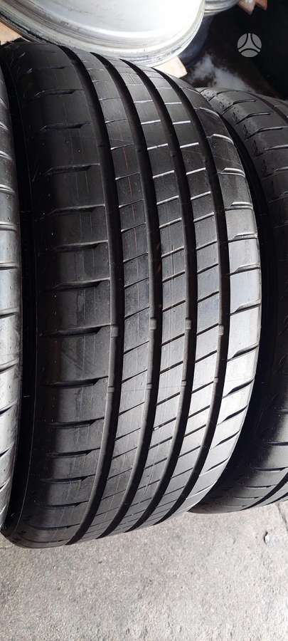Bridgestone, summer 225/40 R18