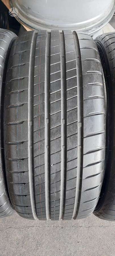 Bridgestone, vasarinės 225/40 R18