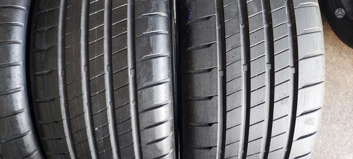 Bridgestone, vasaras 225/40 R18