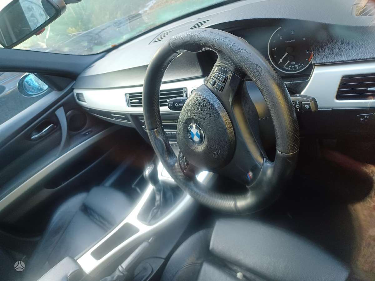 BMW 325