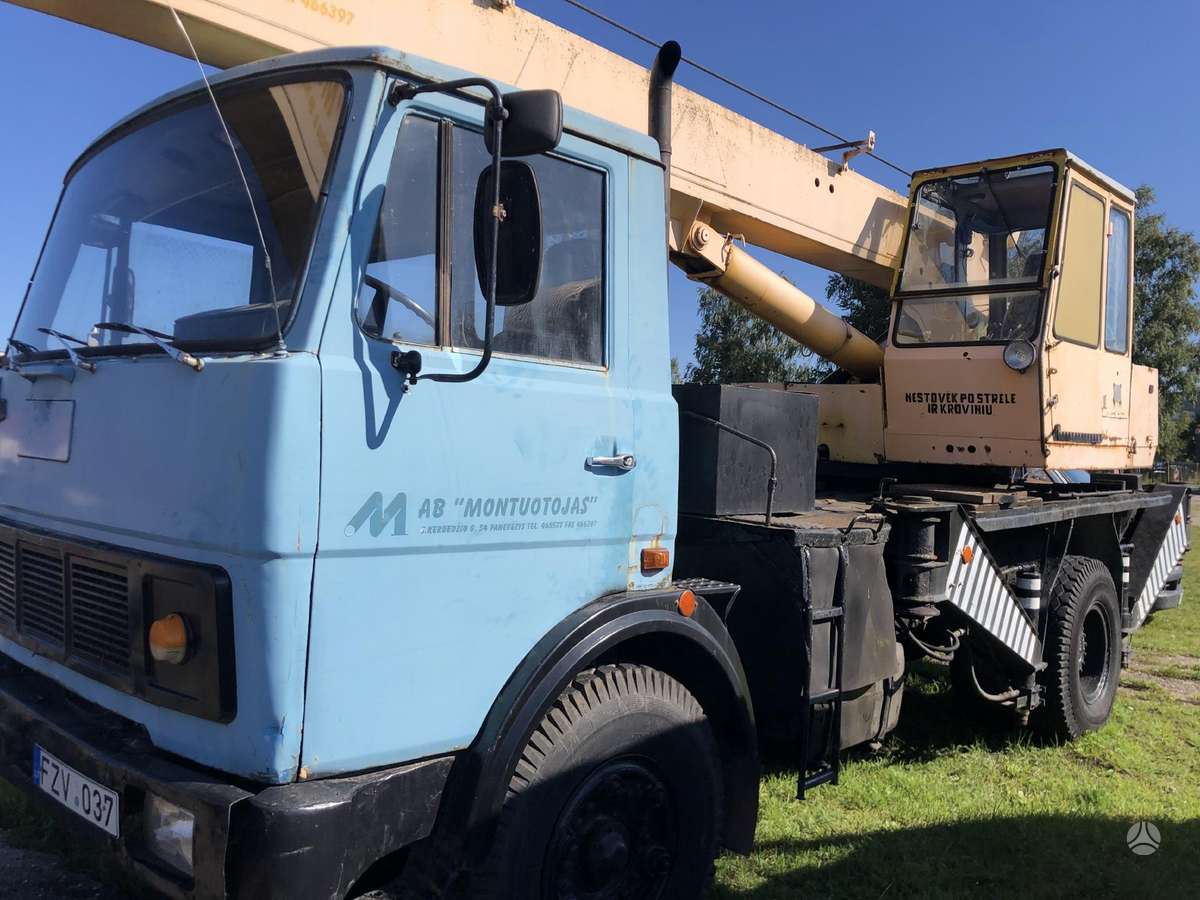 MAZ Maz, crane