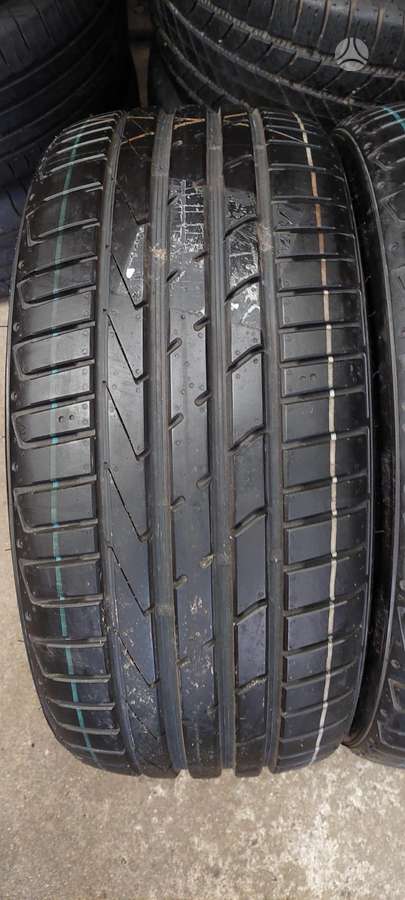 Hankook, vasaras 225/40 R18