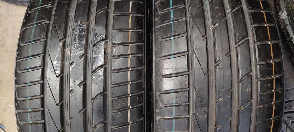 Hankook, vasaras 225/40 R18