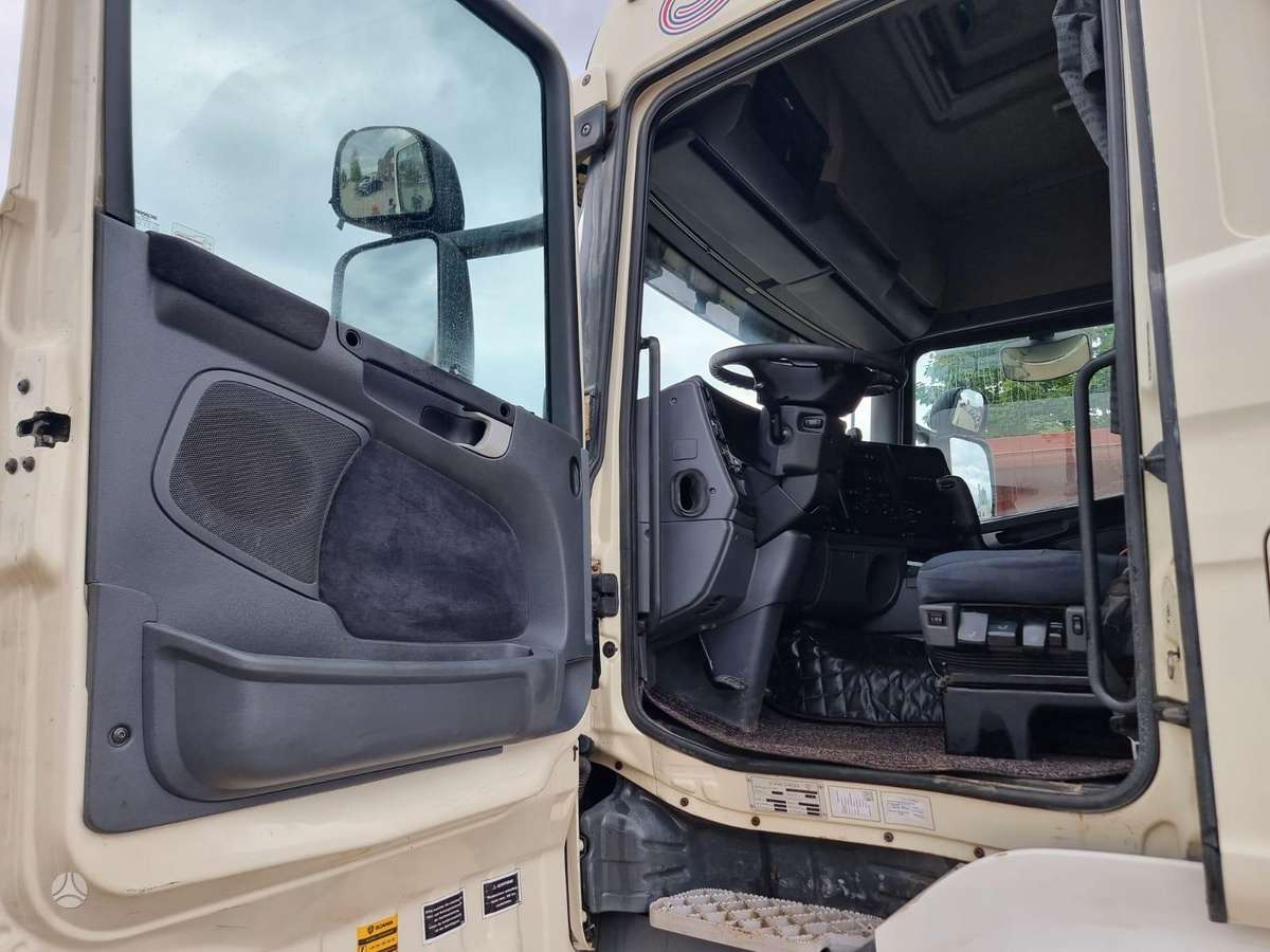 Scania R440, 2 спальных места
