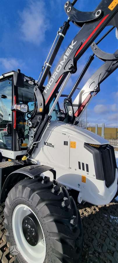 Hidromek HMK 102B, excavator loader